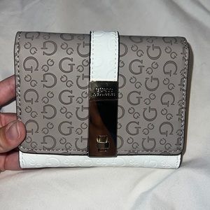 Guess Wallet